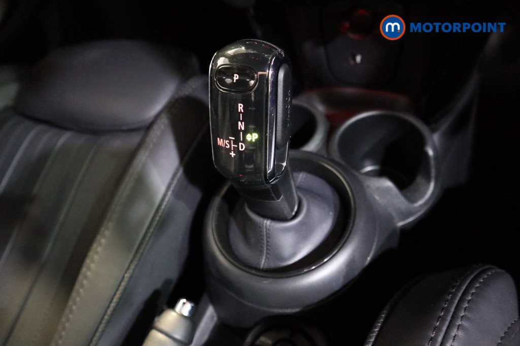 Mini Hatchback Cooper Exclusive Automatic Petrol Hatchback - Stock Number (1612961) - 11th supplementary image