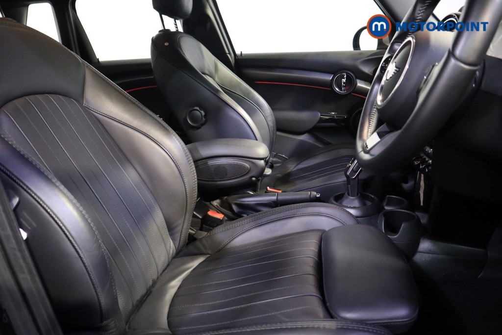 Mini Hatchback Cooper Exclusive Automatic Petrol Hatchback - Stock Number (1612961) - 16th supplementary image