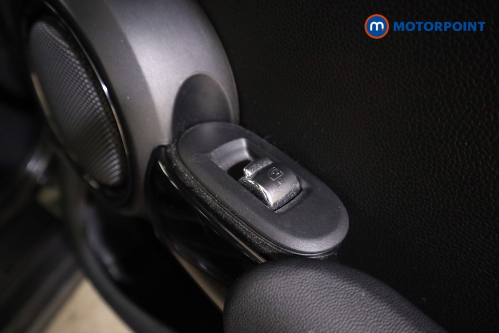 Mini Hatchback Cooper Exclusive Automatic Petrol Hatchback - Stock Number (1612961) - 19th supplementary image
