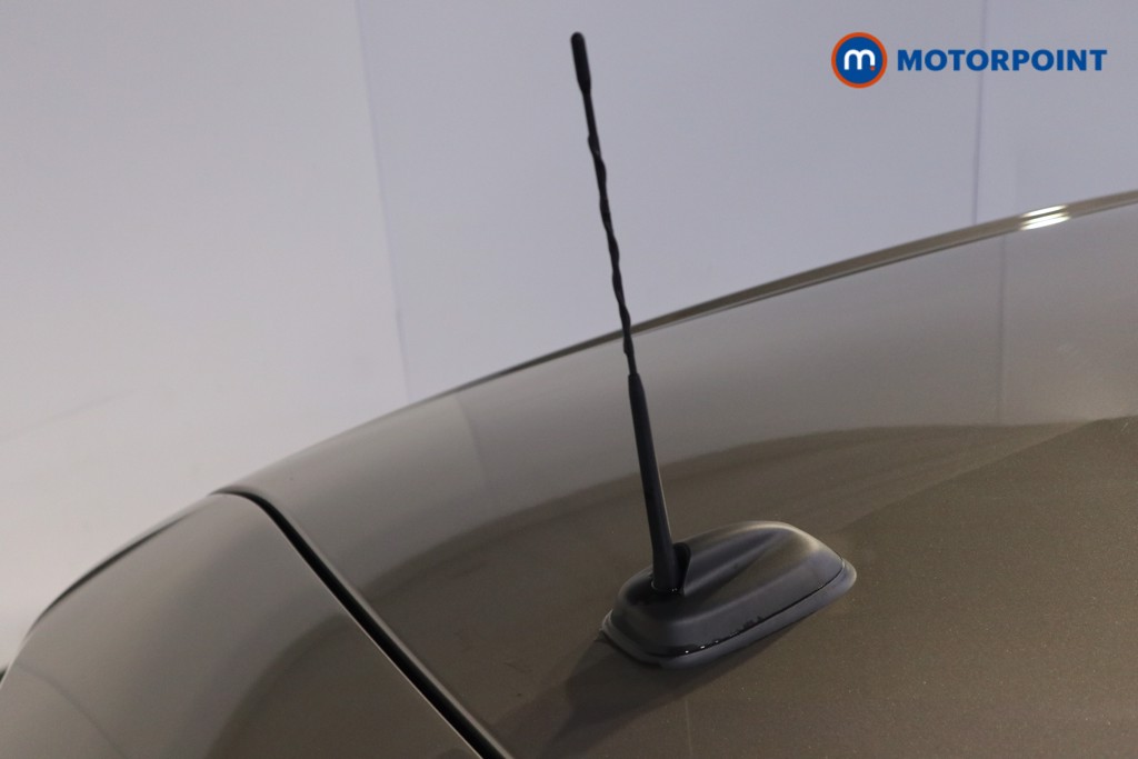 Mini Hatchback Cooper Exclusive Automatic Petrol Hatchback - Stock Number (1612961) - 29th supplementary image