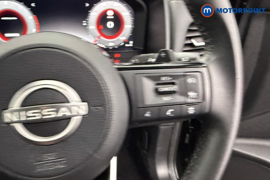 Nissan Qashqai N-Connecta Automatic Petrol SUV - Stock Number (1613211) - 13th supplementary image