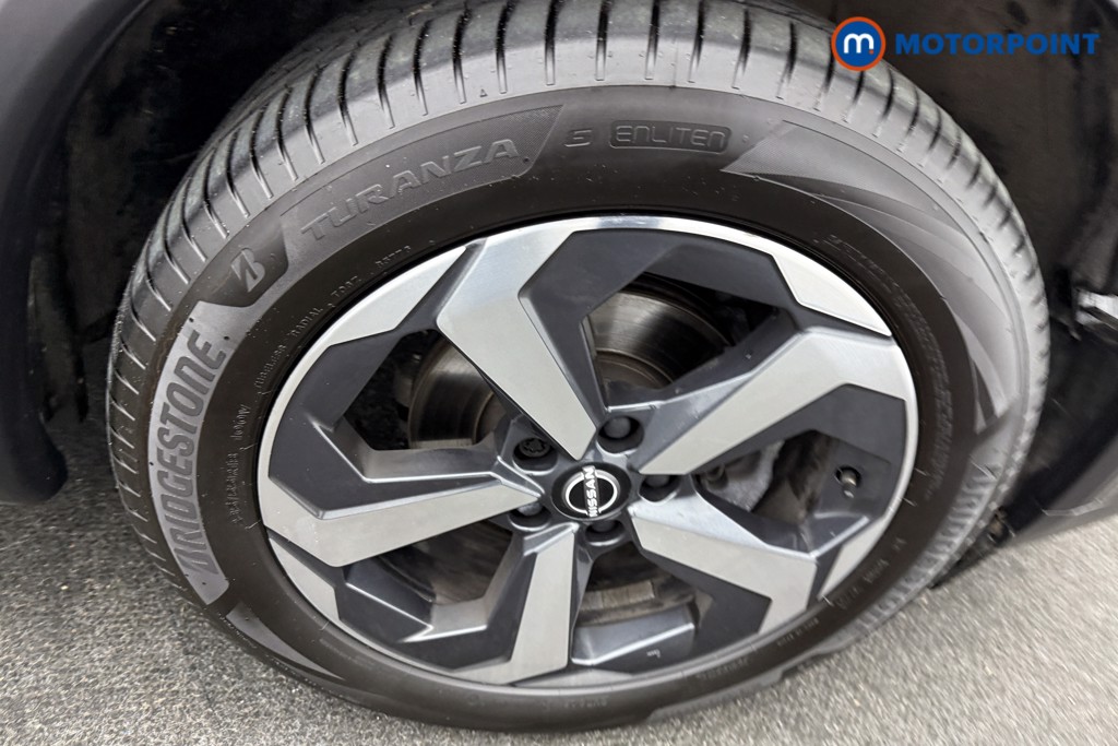 Nissan Qashqai N-Connecta Automatic Petrol SUV - Stock Number (1613211) - 32nd supplementary image