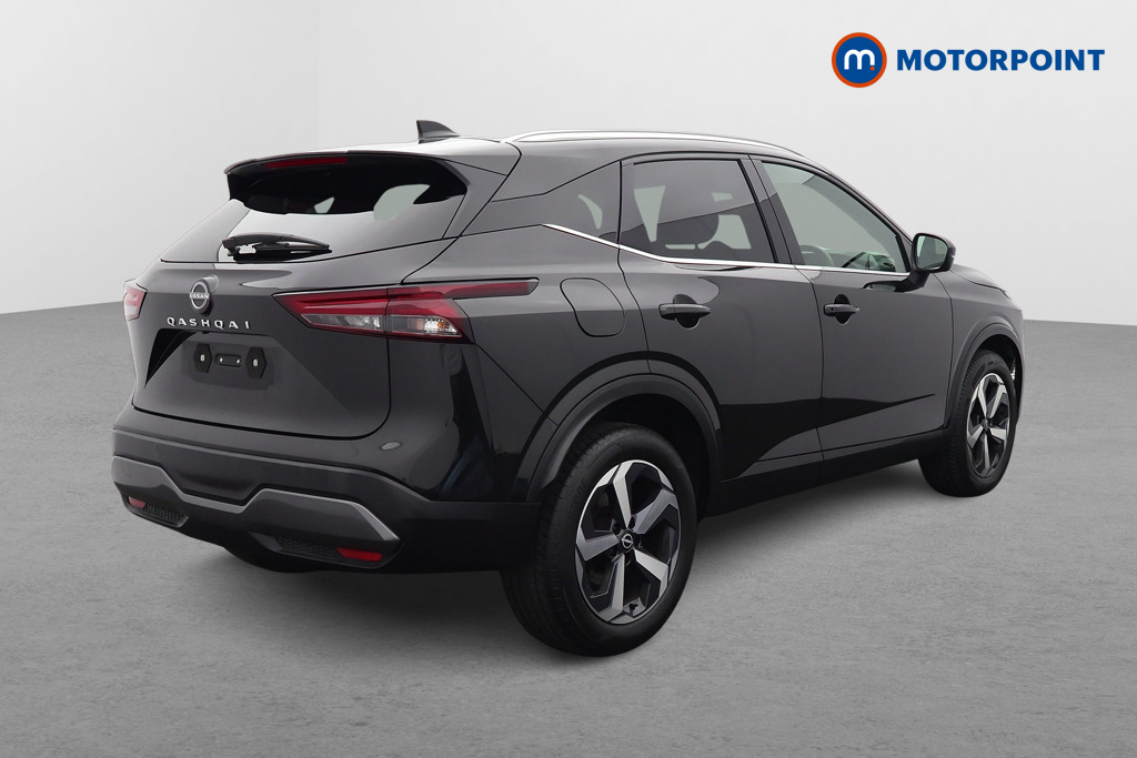 Nissan Qashqai N-Connecta Automatic Petrol SUV - Stock Number (1613211) - Drivers side rear corner