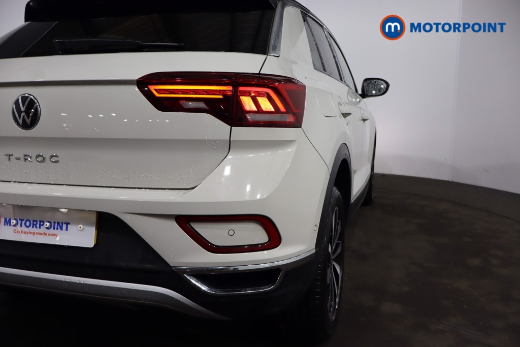 Volkswagen T-Roc Style Manual Petrol SUV - Stock Number (1613480) - 29th supplementary image