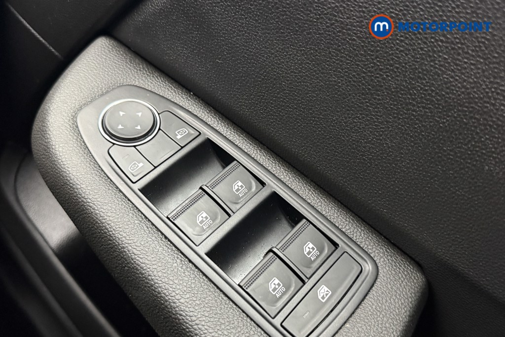 Renault Clio Evolution Manual Petrol Hatchback - Stock Number (1613531) - 16th supplementary image