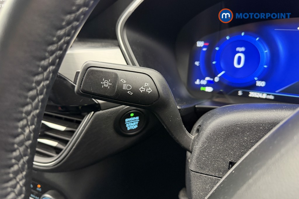 Ford Kuga Titanium Edition Manual Petrol SUV - Stock Number (1613818) - 5th supplementary image