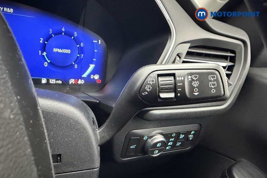 Ford Kuga Titanium Edition Manual Petrol SUV - Stock Number (1613818) - 6th supplementary image