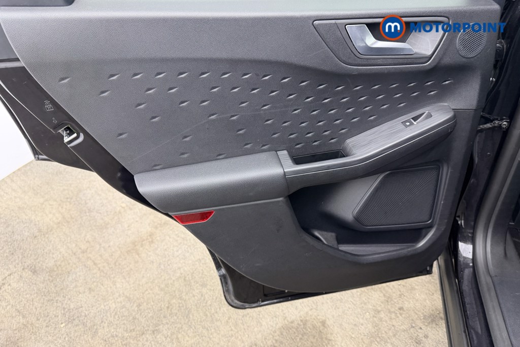 Ford Kuga Titanium Edition Manual Petrol SUV - Stock Number (1613818) - 35th supplementary image