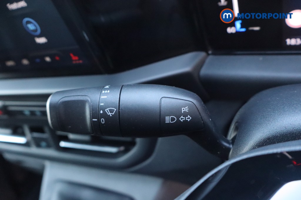 Ford Transit Custom Limited Manual Diesel Panel Van - Stock Number (1613978) - 14th supplementary image