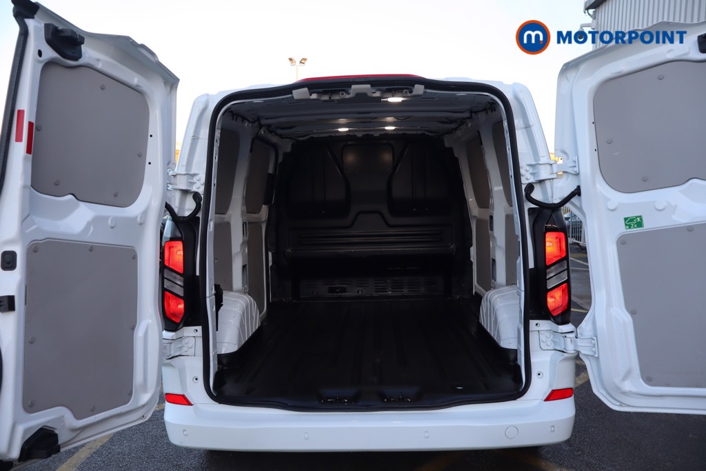 Ford Transit Custom Limited Manual Diesel Panel Van - Stock Number (1613978) - 33rd supplementary image