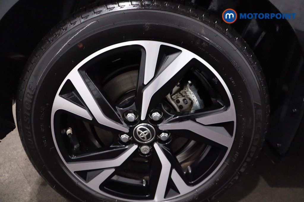 Toyota Yaris Design Automatic Petrol-Electric Hybrid Hatchback - Stock Number (1614169) - 9th supplementary image