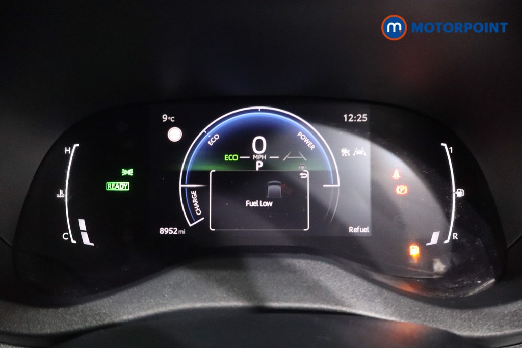 Toyota Yaris Design Automatic Petrol-Electric Hybrid Hatchback - Stock Number (1614169) - 16th supplementary image