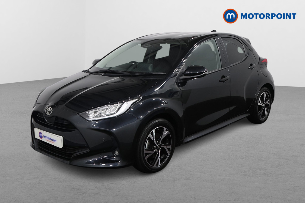 Toyota Yaris Design Automatic Petrol-Electric Hybrid Hatchback - Stock Number (1614169) - Passenger side front corner