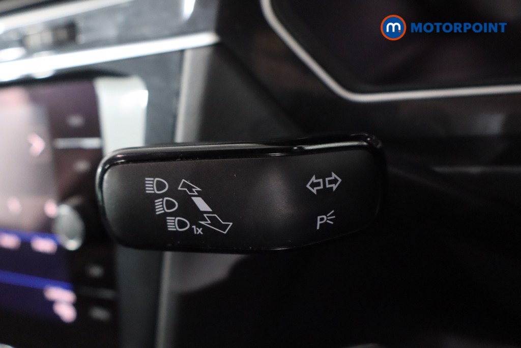 Volkswagen Tiguan R-Line Tech Automatic Petrol SUV - Stock Number (1614309) - 14th supplementary image