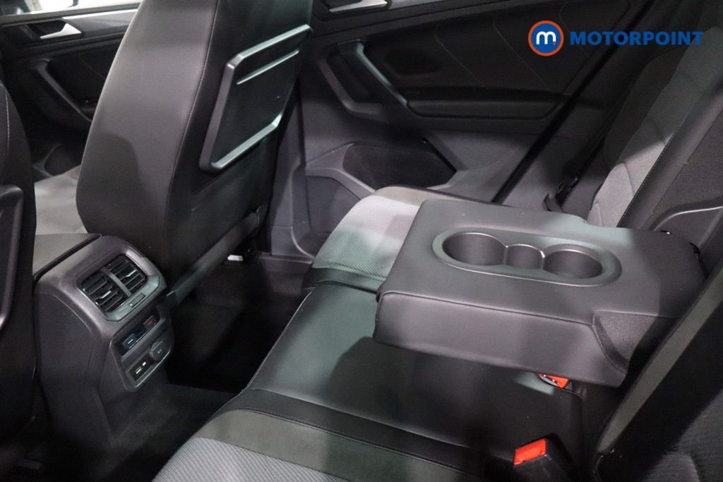 Volkswagen Tiguan R-Line Tech Automatic Petrol SUV - Stock Number (1614309) - 30th supplementary image