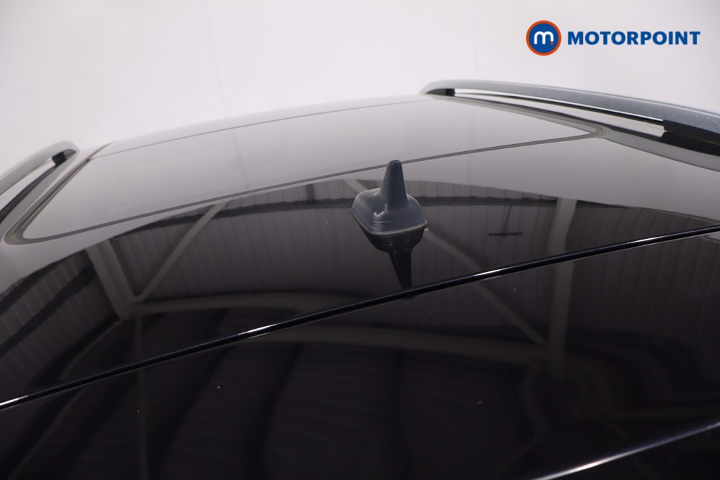 Volkswagen Tiguan R-Line Tech Automatic Petrol SUV - Stock Number (1614309) - 37th supplementary image