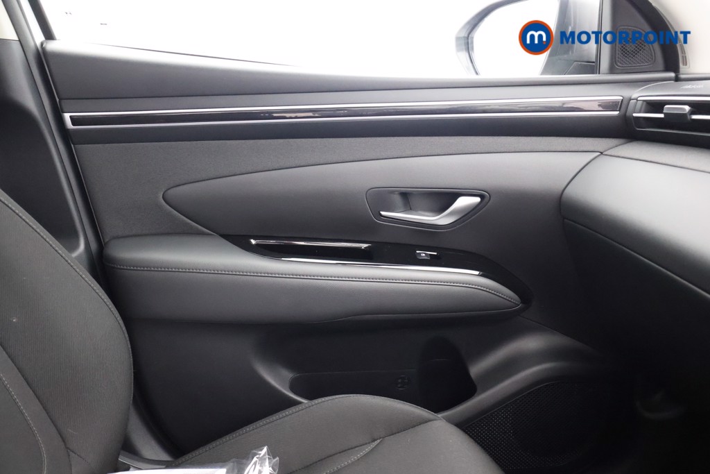 Hyundai Tucson Premium Manual Petrol SUV - Stock Number (1614515) - 19th supplementary image