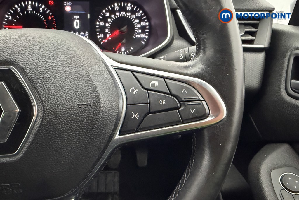 Renault Clio Iconic Manual Petrol Hatchback - Stock Number (1614529) - 4th supplementary image