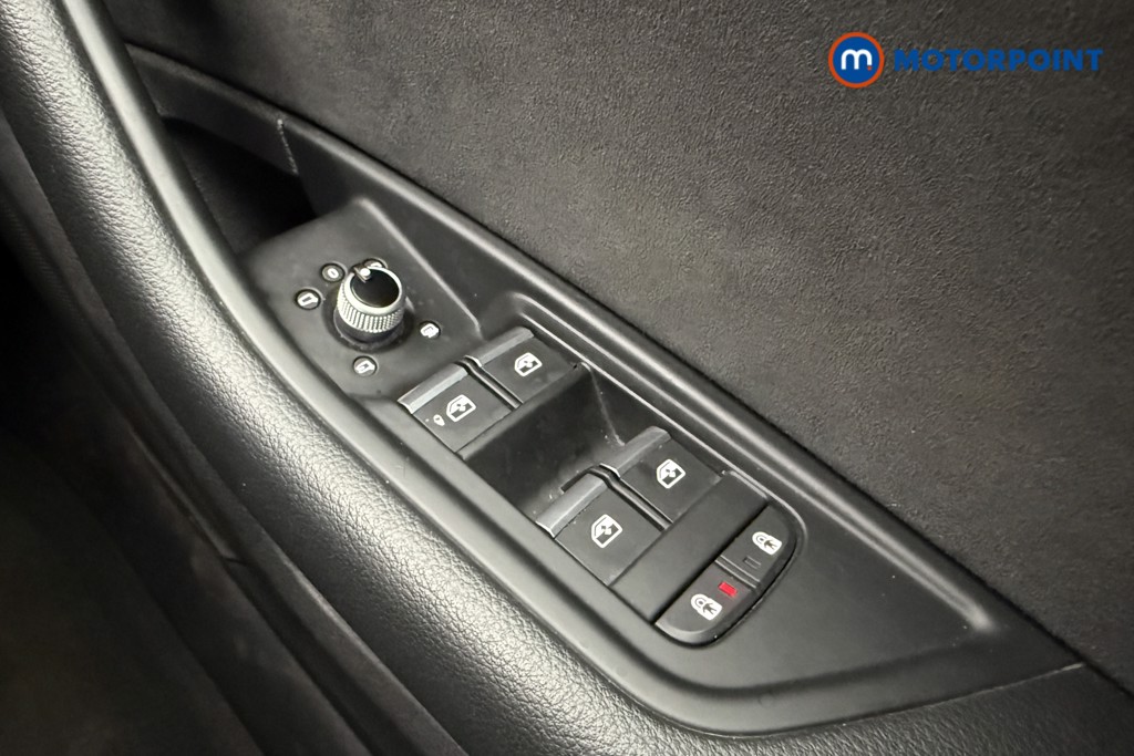 Audi A4 S Line Automatic Diesel Estate - Stock Number (1576160) - 16th supplementary image