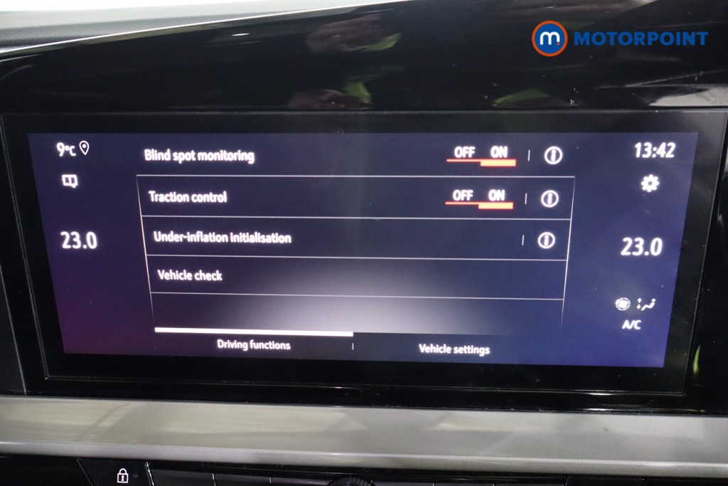 Vauxhall Mokka Ultimate Automatic Petrol SUV - Stock Number (1590449) - 9th supplementary image