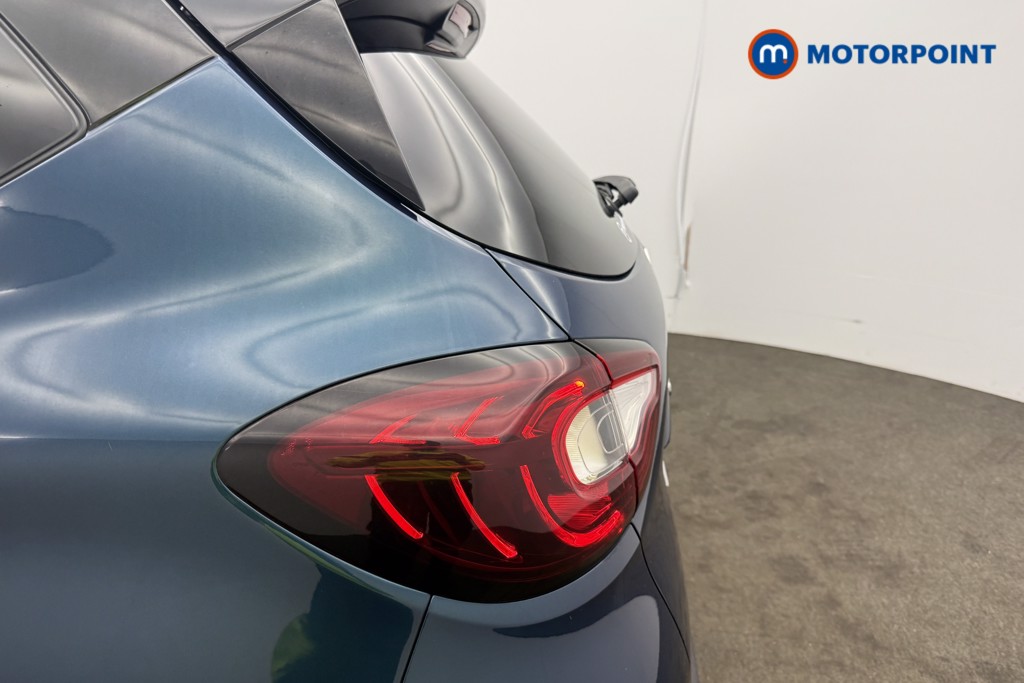 Renault Captur Iconic Manual Petrol SUV - Stock Number (1593574) - 7th supplementary image