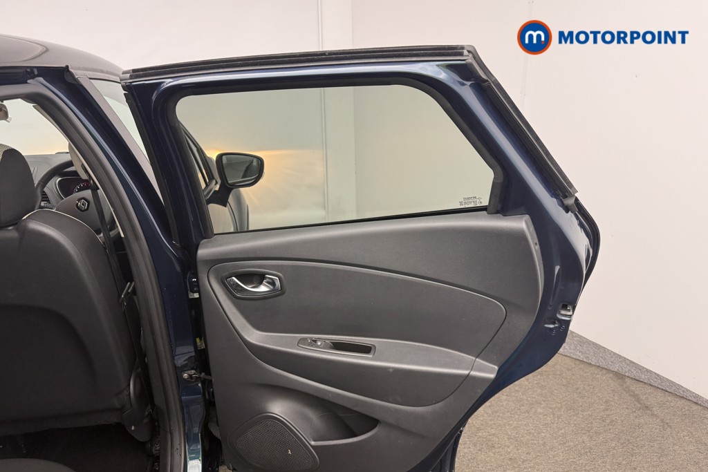 Renault Captur Iconic Manual Petrol SUV - Stock Number (1593574) - 13th supplementary image