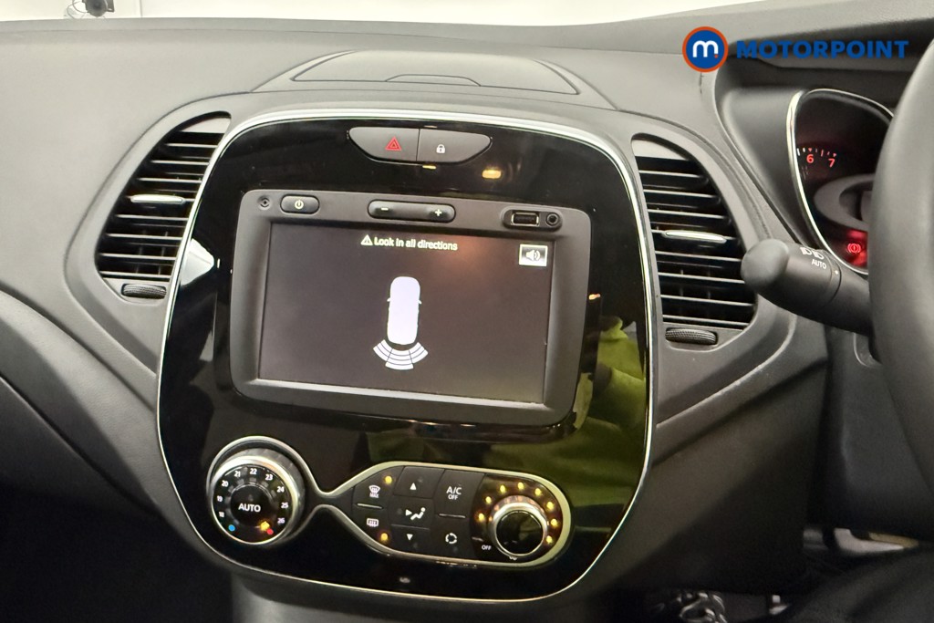 Renault Captur Iconic Manual Petrol SUV - Stock Number (1593574) - 24th supplementary image