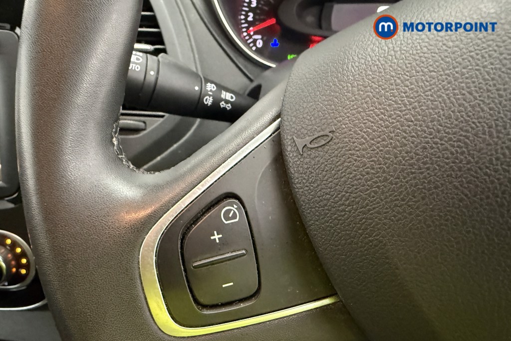 Renault Captur Iconic Manual Petrol SUV - Stock Number (1593574) - 27th supplementary image