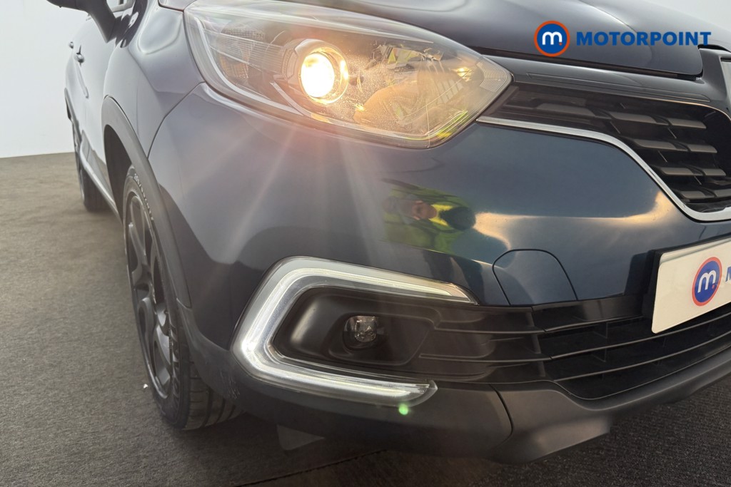 Renault Captur Iconic Manual Petrol SUV - Stock Number (1593574) - 29th supplementary image