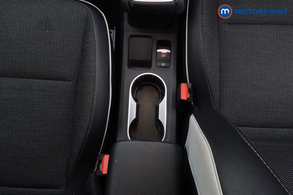 Renault Captur Techno Manual Petrol SUV - Stock Number (1595518) - 5th supplementary image