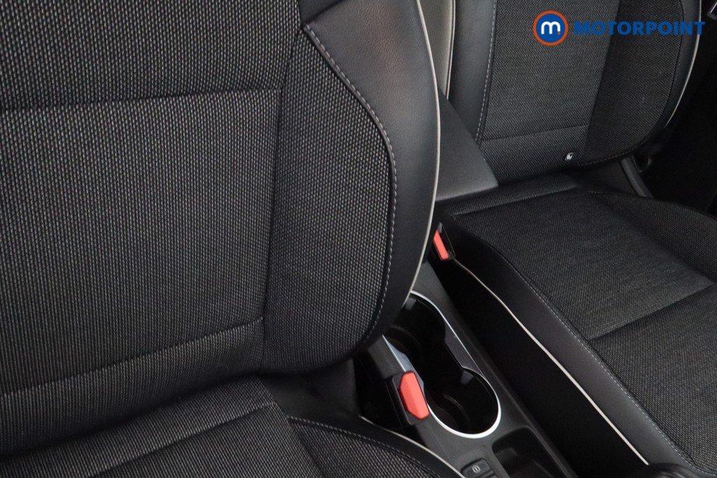 Renault Captur Techno Manual Petrol SUV - Stock Number (1595518) - 18th supplementary image