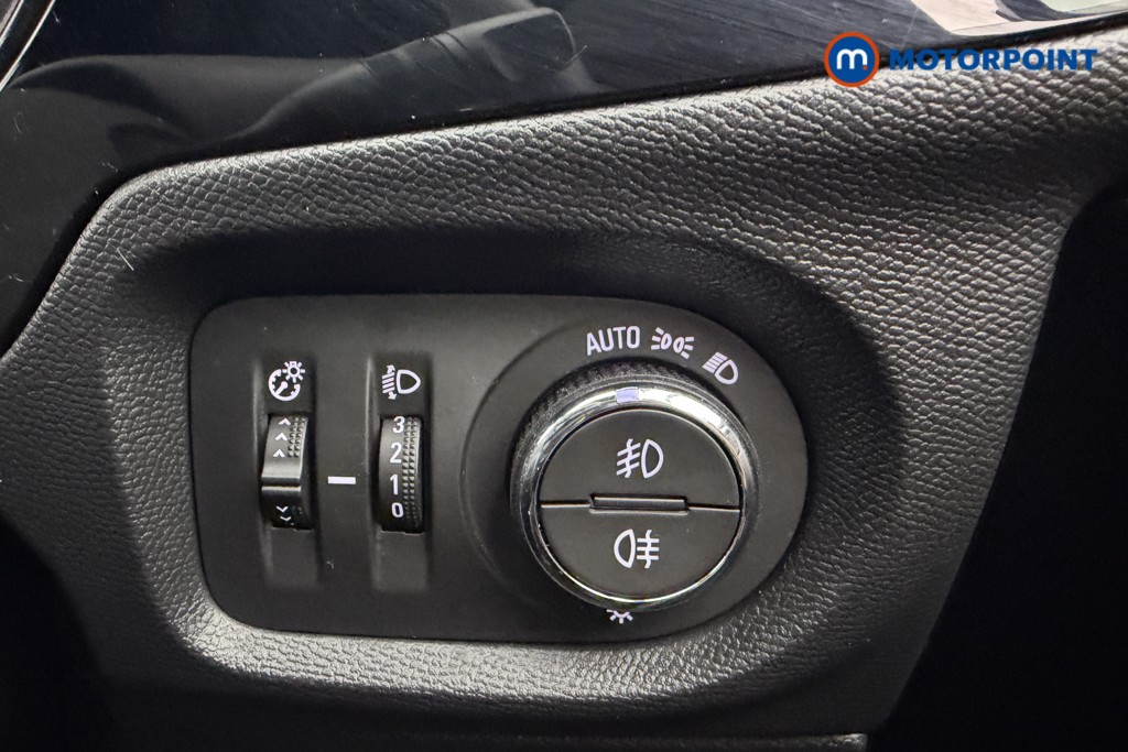 Vauxhall Corsa GS Manual Petrol Hatchback - Stock Number (1600789) - 6th supplementary image