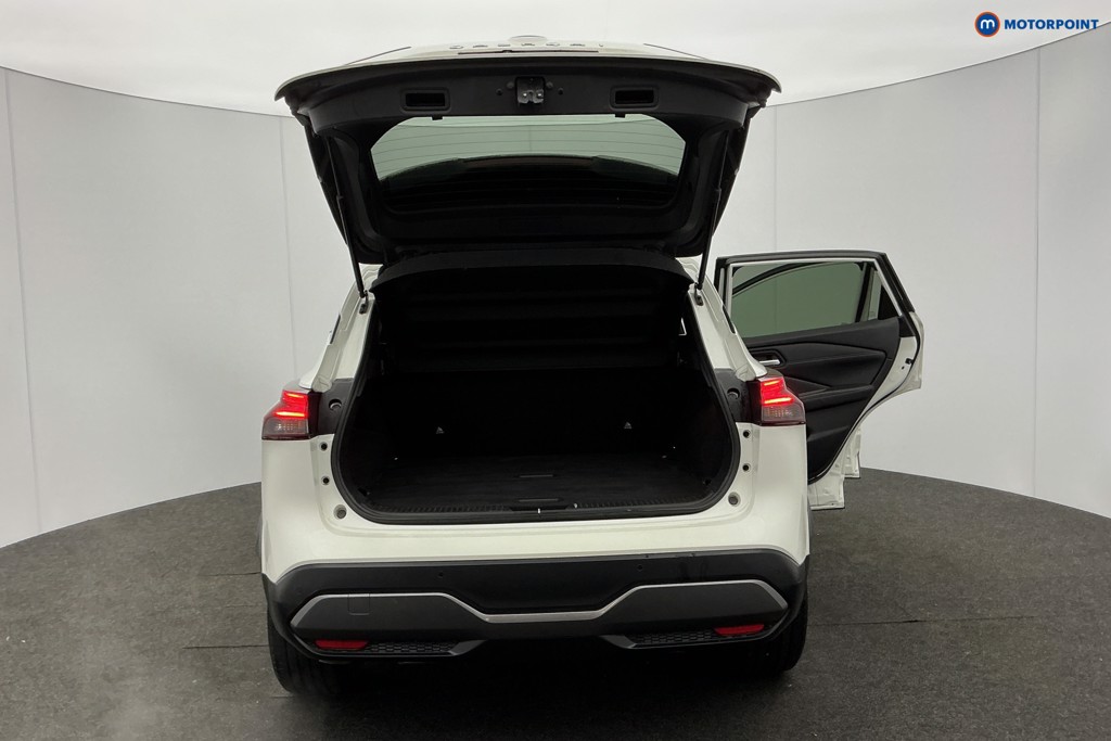 Nissan Qashqai N-Connecta Automatic Petrol-Electric Hybrid SUV - Stock Number (1602980) - 4th supplementary image