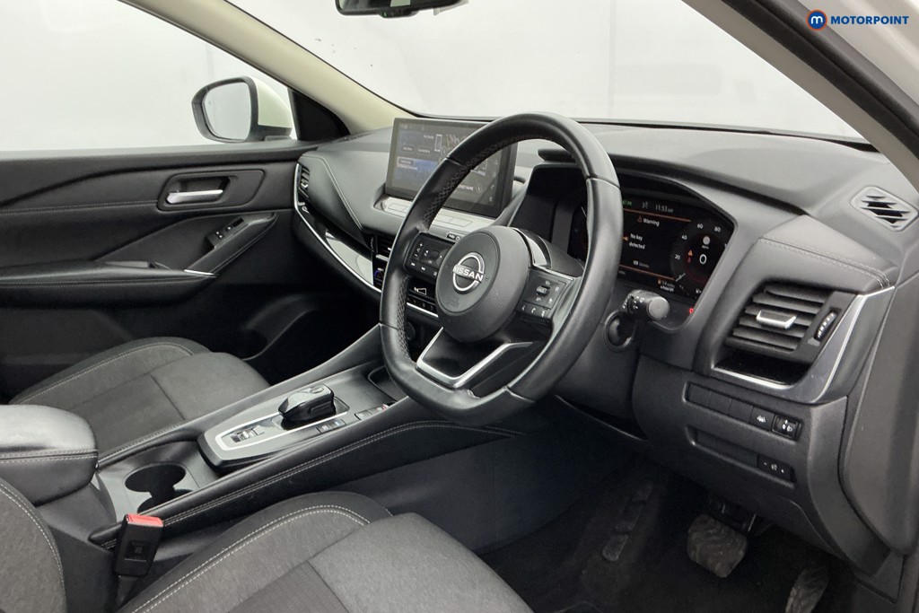 Nissan Qashqai N-Connecta Automatic Petrol-Electric Hybrid SUV - Stock Number (1602980) - 9th supplementary image