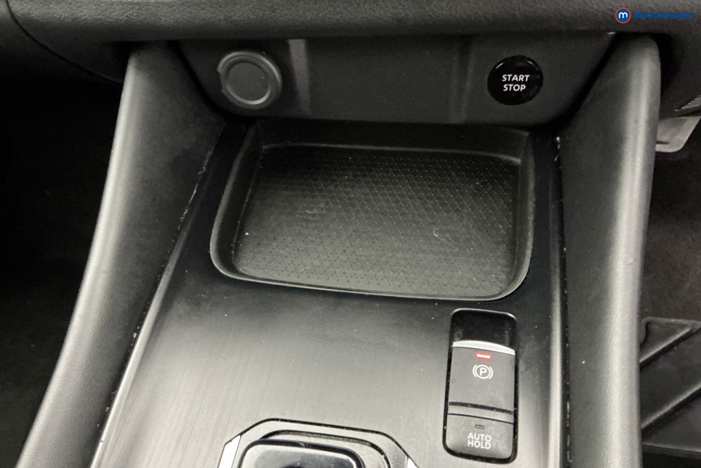 Nissan Qashqai N-Connecta Automatic Petrol-Electric Hybrid SUV - Stock Number (1602980) - 21st supplementary image