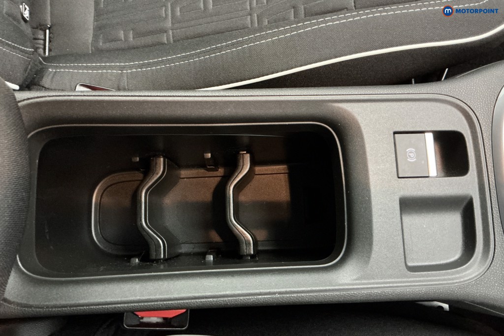 Fiat 600 1.2 Hybrid 48V 5Dr Edct-6 Automatic Petrol SUV - Stock Number (1605238) - 17th supplementary image