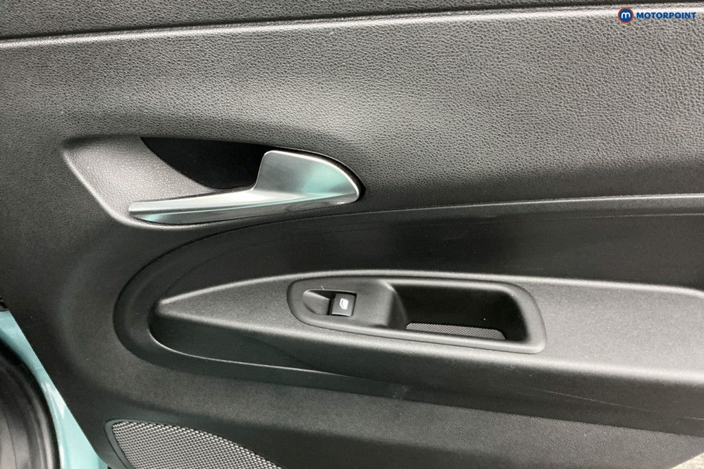 Fiat 600 1.2 Hybrid 48V 5Dr Edct-6 Automatic Petrol SUV - Stock Number (1605238) - 30th supplementary image