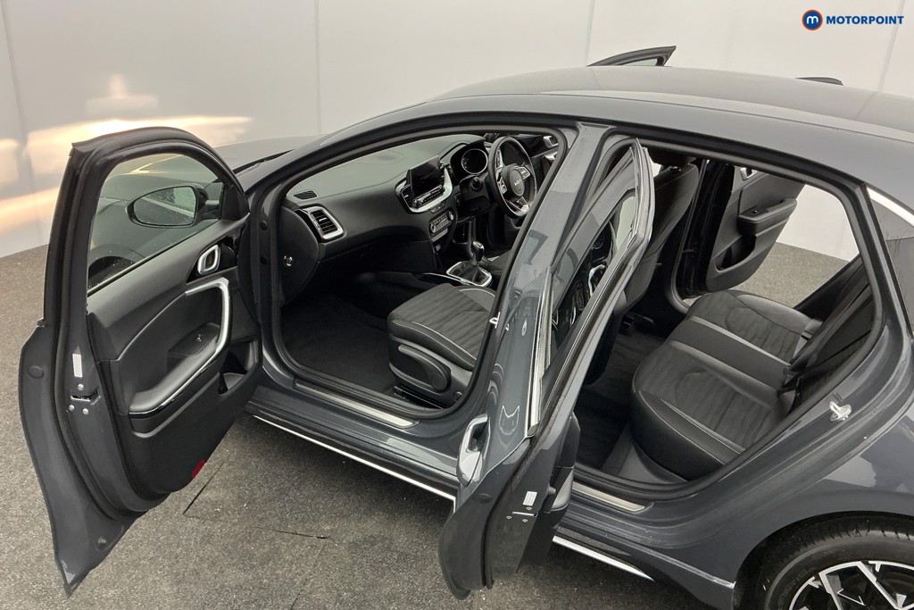 KIA Ceed Gt-Line Manual Petrol Hatchback - Stock Number (1605617) - 5th supplementary image