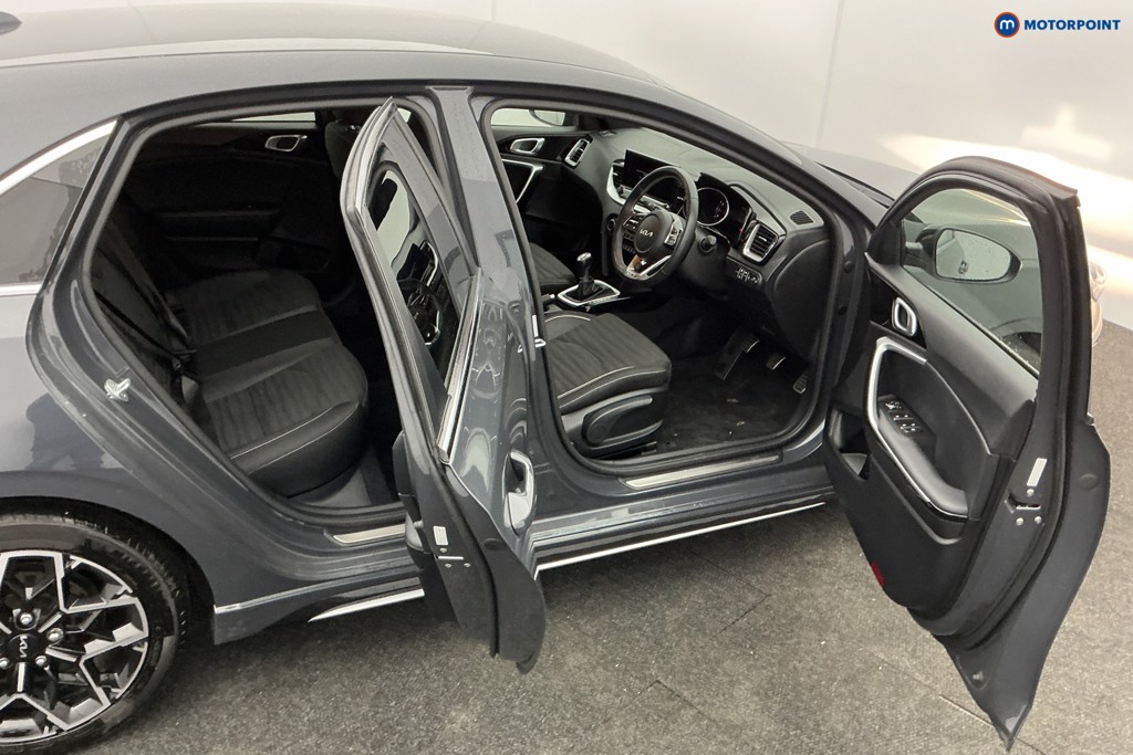 KIA Ceed Gt-Line Manual Petrol Hatchback - Stock Number (1605617) - 6th supplementary image