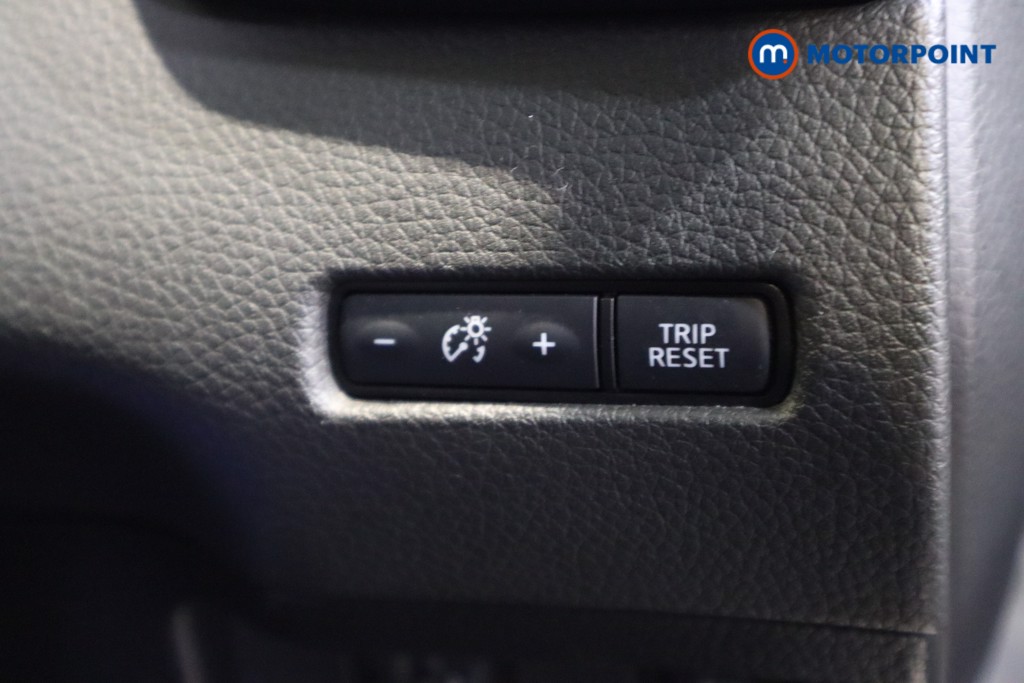 Nissan Qashqai Acenta Premium Manual Petrol SUV - Stock Number (1605987) - 12th supplementary image