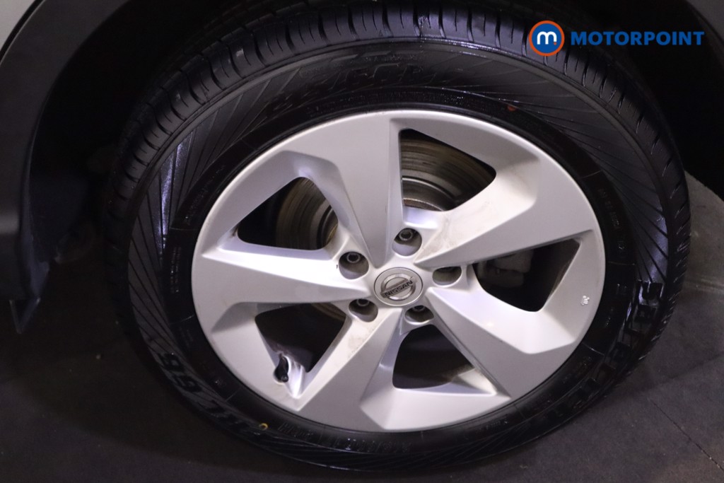 Nissan Qashqai Acenta Premium Manual Petrol SUV - Stock Number (1605987) - 22nd supplementary image