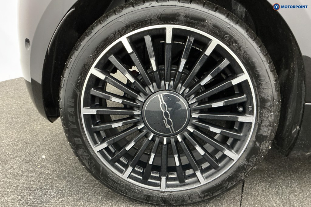 Fiat 500 87Kw 42Kwh 3Dr Auto Automatic Electric Hatchback - Stock Number (1606802) - 32nd supplementary image