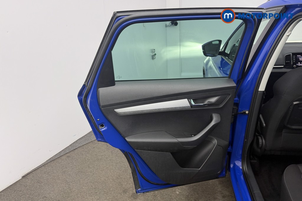 Skoda Karoq Se Drive Manual Petrol SUV - Stock Number (1607126) - 7th supplementary image