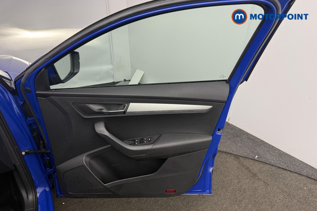 Skoda Karoq Se Drive Manual Petrol SUV - Stock Number (1607126) - 17th supplementary image