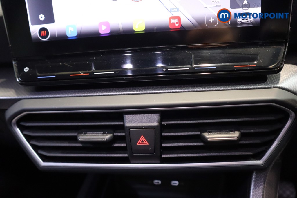 Seat Leon Se Dynamic Manual Petrol Hatchback - Stock Number (1608137) - 5th supplementary image