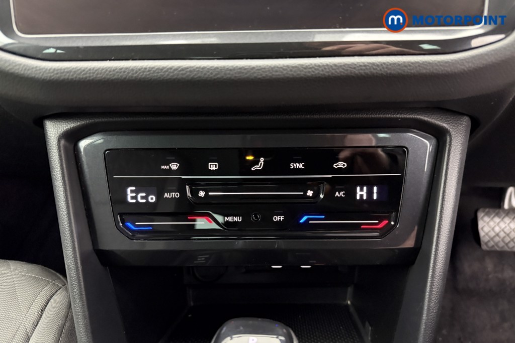 Volkswagen Tiguan Life Automatic Petrol Plug-In Hybrid SUV - Stock Number (1609256) - 12th supplementary image