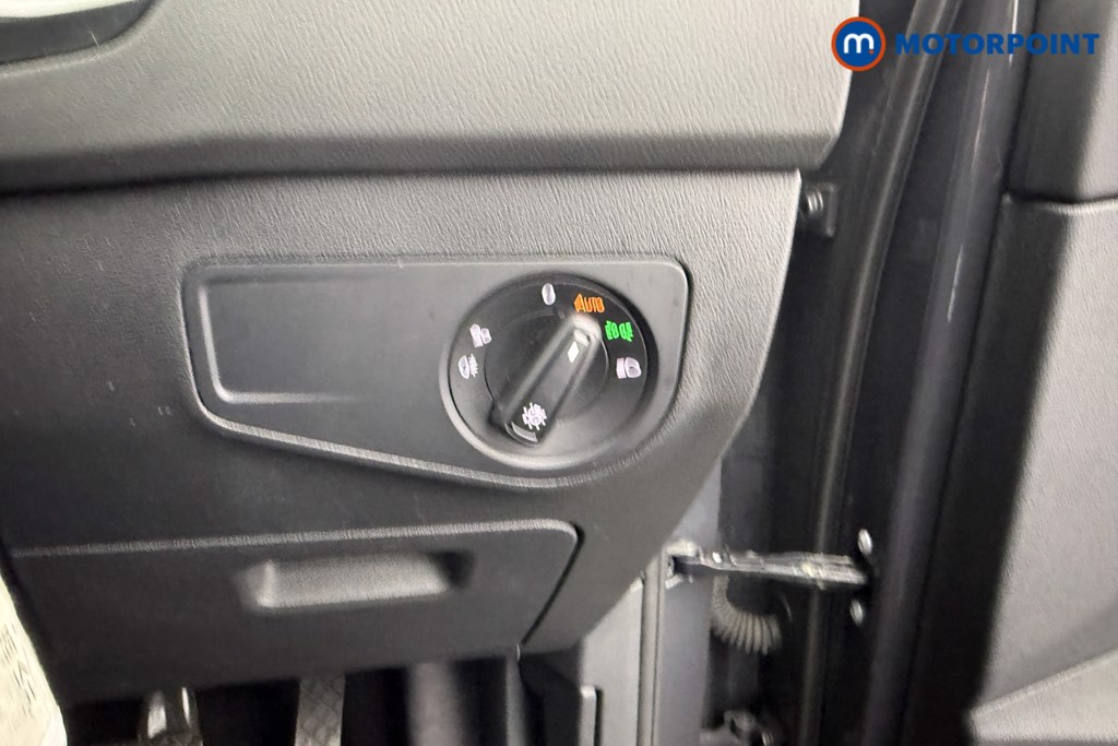 Volkswagen Tiguan Life Automatic Petrol Plug-In Hybrid SUV - Stock Number (1609256) - 16th supplementary image