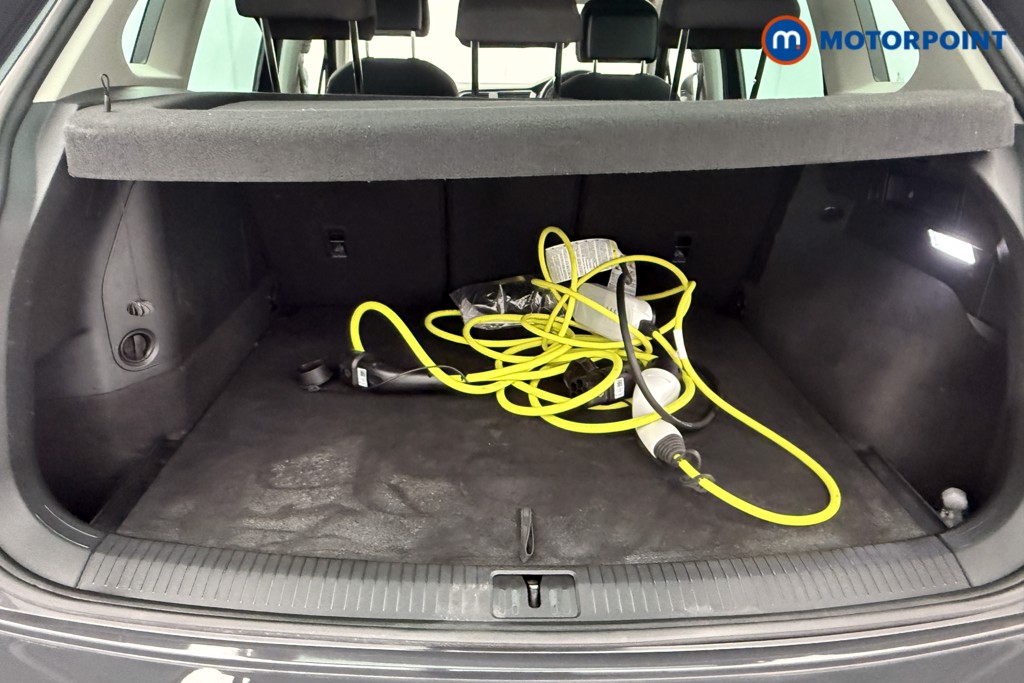 Volkswagen Tiguan Life Automatic Petrol Plug-In Hybrid SUV - Stock Number (1609256) - 22nd supplementary image