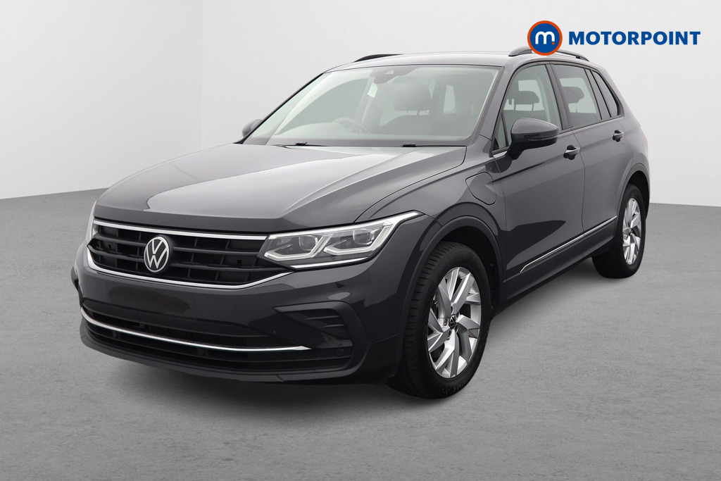 Volkswagen Tiguan Life Automatic Petrol Plug-In Hybrid SUV - Stock Number (1609256) - Passenger side front corner