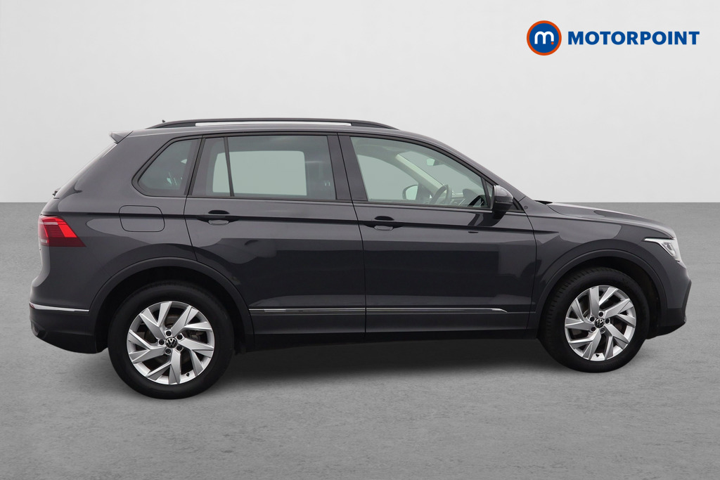 Volkswagen Tiguan Life Automatic Petrol Plug-In Hybrid SUV - Stock Number (1609256) - Drivers side